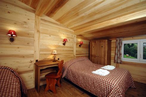 Arc En Ciel Châtel Room photo