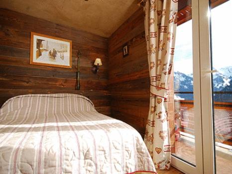 Arc En Ciel Châtel Room photo